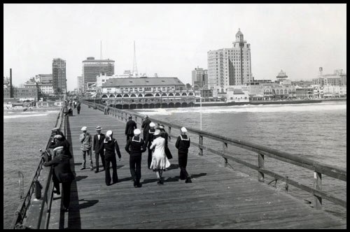 long_beach_pier_1920s