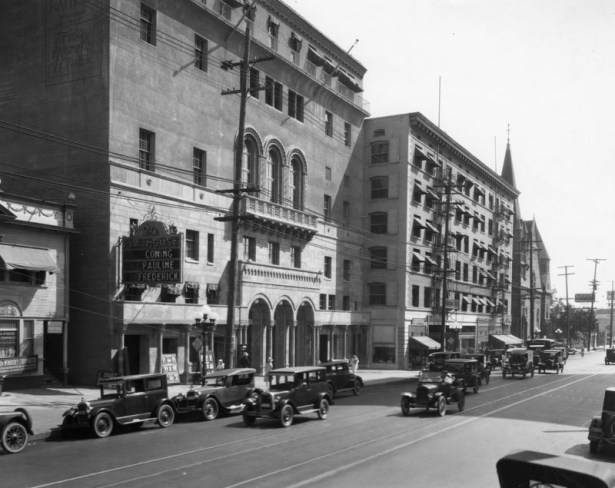playhouse_theater_figueroa